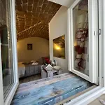 L Antico Soffitto Frühstückspension Tropea