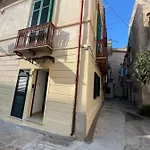 L Antico Soffitto 4* Tropea