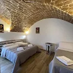 Couette-café L Antico Soffitto Tropea