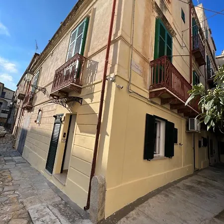 Panzió L Antico Soffitto Tropea