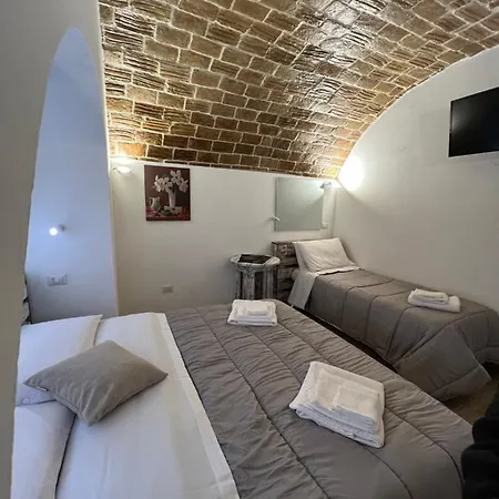 Alojamento de Acomodação e Pequeno-almoço L Antico Soffitto 4*