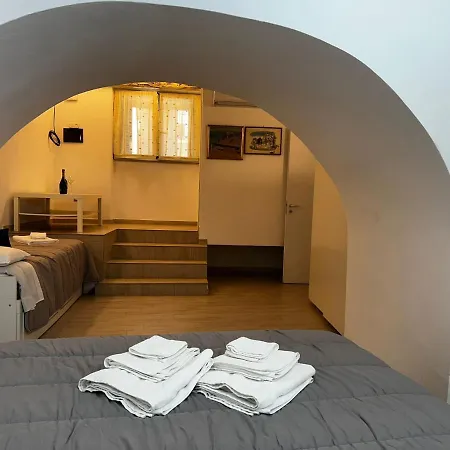 L Antico Soffitto Alojamento de Acomodação e Pequeno-almoço Tropea