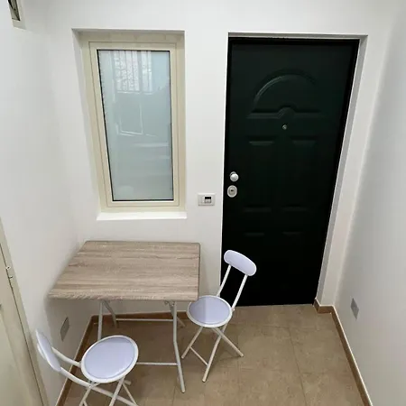 Alojamento de Acomodação e Pequeno-almoço L Antico Soffitto 4*