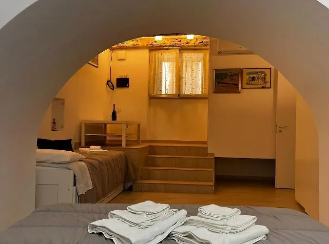 L Antico Soffitto טרופאה