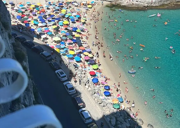 L Antico Soffitto 4* Tropea